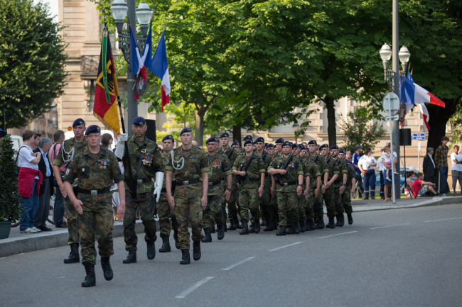 Jägerbataillon 291 lors du défilé du 14 juillet, place de la République à Strasbourg, 2013